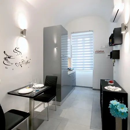 Alexandra Exclusive Apartament *